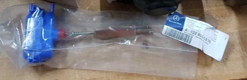 123 800 0875   Unterdruckelement Heckdeckel