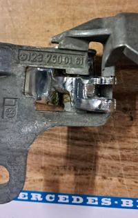 1237600161 (3)