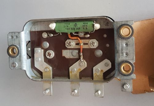 001 154 2306   Lichtmaschinenregler  28V 19A