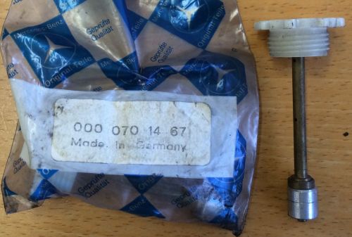 000 070 2367   Schließdämpfer