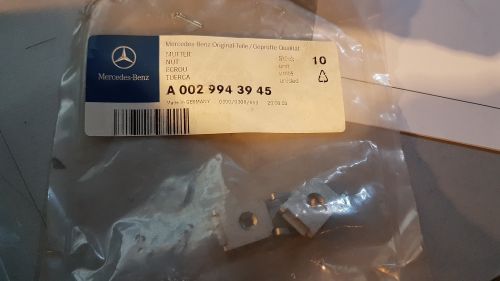 002 994 3945   Federmutter