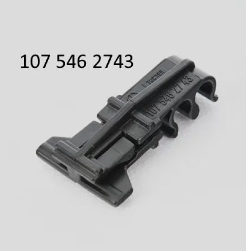 107 546 2743   Halter