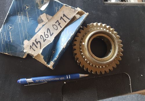 115 262 0711   Zahnrad